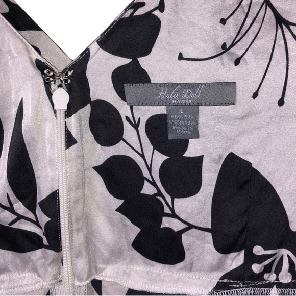 B&W Hula Doll Hawaii - Picture 4 of 4